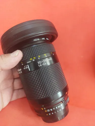 Lente Nikon 70-210mm ótimo estado sem detalhes 