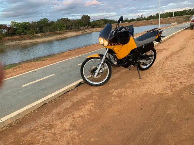 Yamaha TÉNÉRÉ 600z 