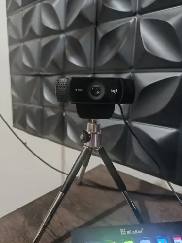 Logitech c922 pro excelente com tripe