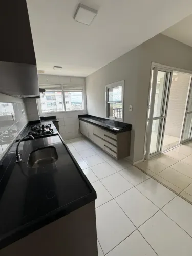 ESERVA INGLESA, LIVERPOOL, ANDAR ALTO, 3 QUARTOS SENDO 1 SUÍTE, 2 VAGAS