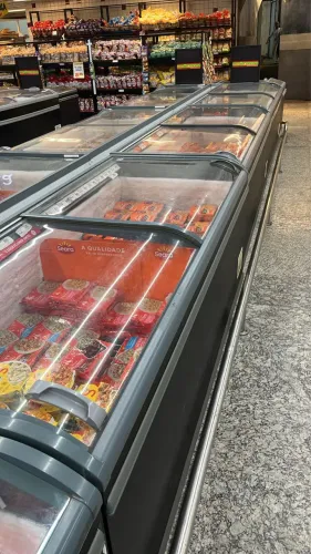 ILHA DE CONGELADOS SIGMA EM PERFEITO ESTADO