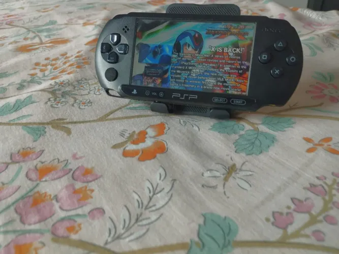 PSP street semi-novo super conservado com jogos memória 16 GB