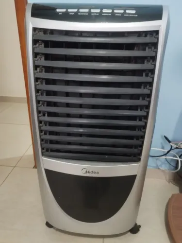 Umidificador Midea. SOMENTE RETIRADA. Funcionando perfeitamente.