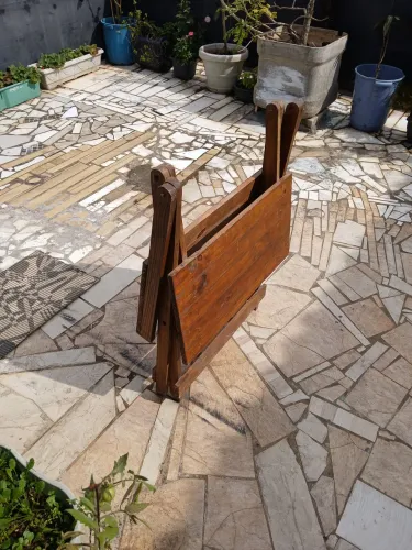 Mesa de madeira dobrável