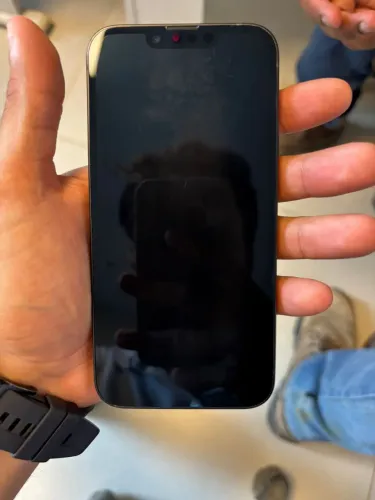 iPhone 17e 256GB - Impecável, na Garantia Apple e com Pouquíssimo Uso!
