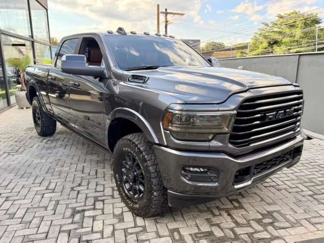 Ram 3500 Limited Longhorn 6.7 TB CD Diesel 2022