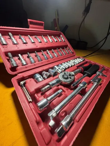 Kit de Soquetes com Catraca e Bits Multiuso - Novo - Maleta Organizadora - R$ 60