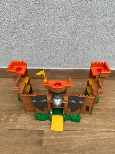 Vendo castelo medieval imaginext garra de águia da Fischer-Price
