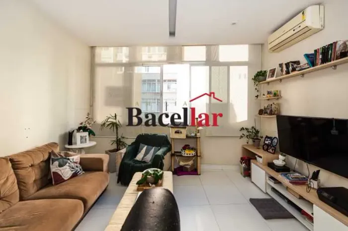Apartamento : Padrão / Residencial / Copacabana