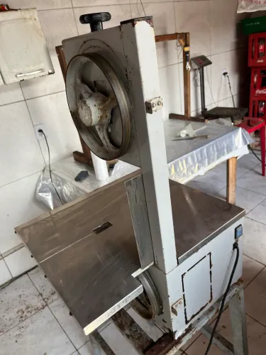 Serra fita pra açougue