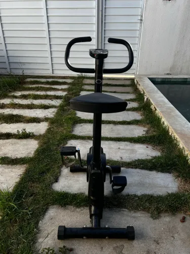 BICICLETA ERGOMÉTRICA