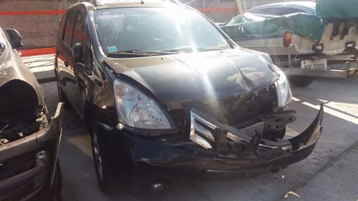 Peças usadas Nissan Grand Livina 2014 flex 126cv