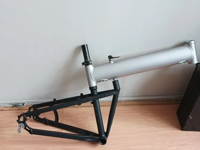 Quadro de bicicleta dobrável tipo Montague/Hummer