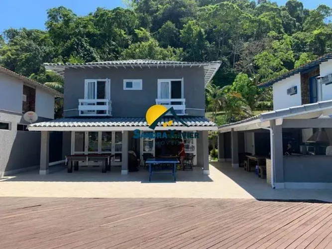 MAGNÍFICA CASA À BEIRA-MAR DE 4 SUÍTES PARA VENDA EM AQUARIUS HOUSE, ANGRA DOS REIS - RJ