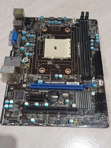 Placa mae ddr3 ,soquet FM2 ,bios atualizada