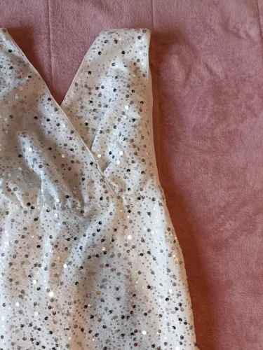 PARA SAIR RÁPIDO! vestido de festa com paetê