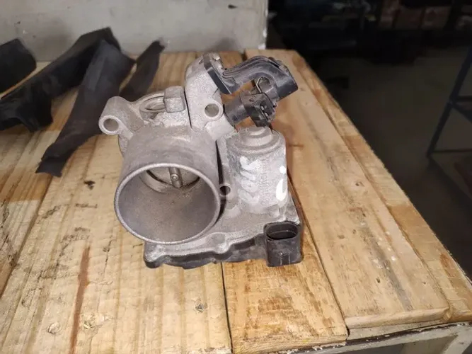 Tbi corpo borboleta Renault 1.0 16 v original Clio 