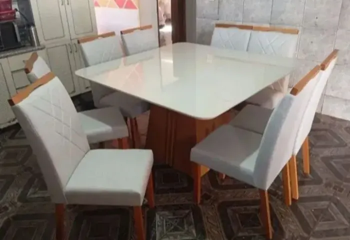 Mesa de jantar 8 lugares Verona  cadeiras em madeira maciça 