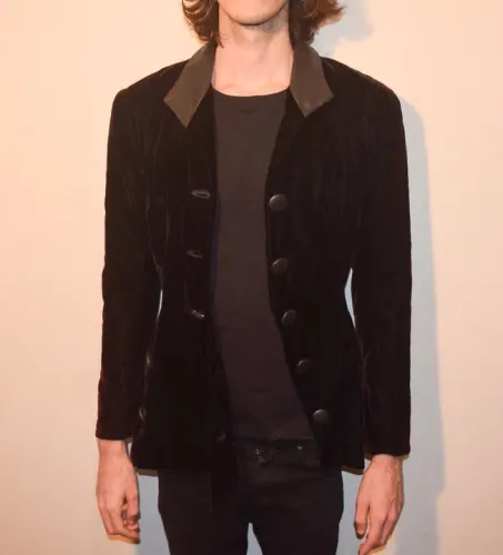 blazer de veludo cor vinho tamanho p