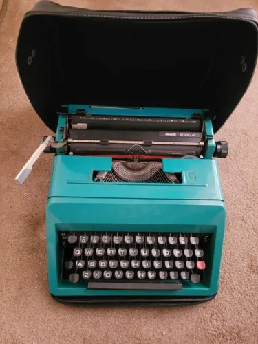 Raridade! Máquina de Escrever 
