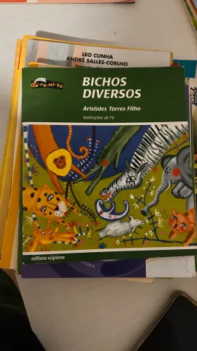 Livros paradidáticos são vários