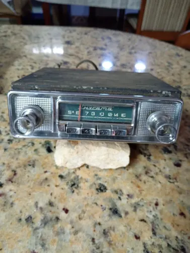 Rádio antigo fusca