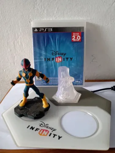 Jogo Disney infinity para o jogo mais o boneco mais a base e o mundo
