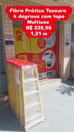 Escada de Fibra Tesoura 4 degraus