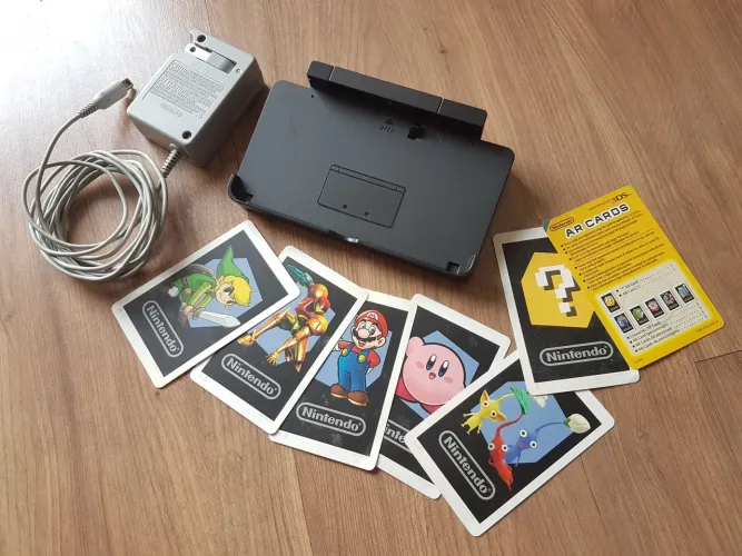 Carregador, Base e AR Cards de Nintendo 3DS