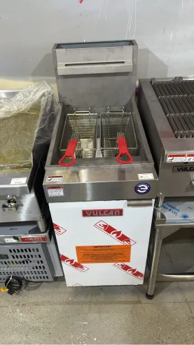 Fritadeira industrial gás Lg400 com 2 cestos 1.3kg cada