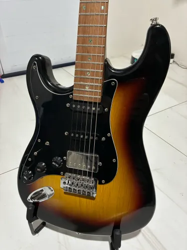 Guitarra strato WSJ Luthieria - canhoto 