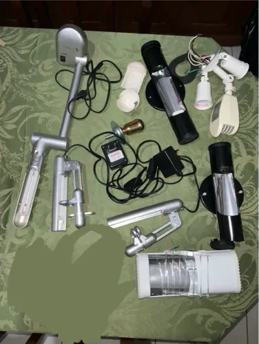Kit de Luminária de mesa e luzes