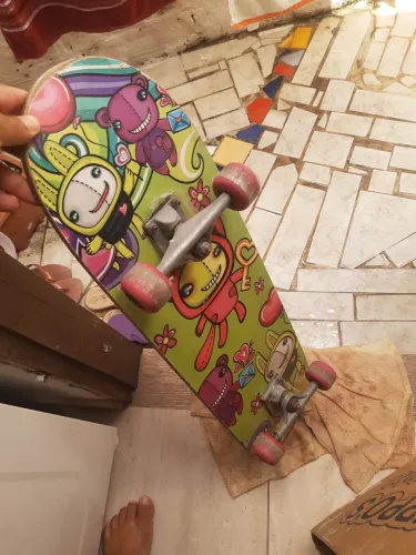 Skate colorido barato 