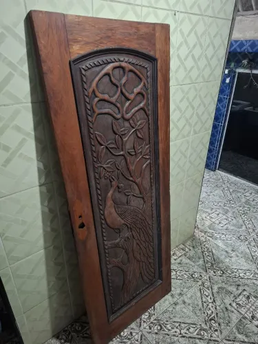Porta entalhada decorativa 