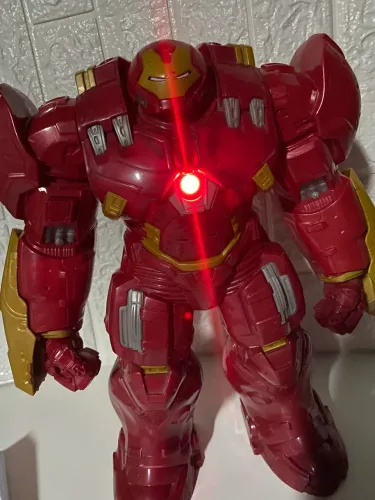 Boneco Hulk Buster Avangers Titan Hero, eletrônico