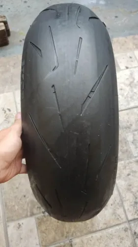 Pneu usado Pirelli Diablo Rosso4 Corsa 190/55-17