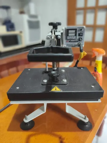 Prensa para sublimação  e máquina para fazer chinelos