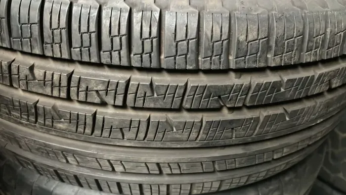 Pneu Scorpion 235/45/19 90 % Vida