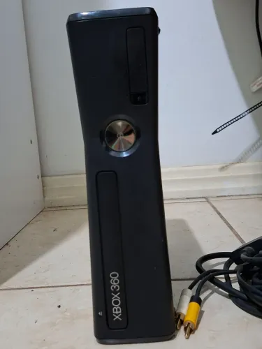 Xbox 360 para retirada de peças - Sucata