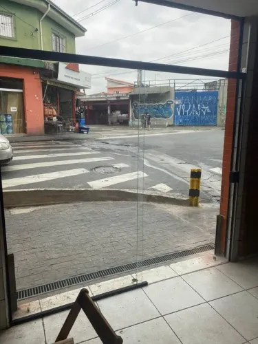 Portas de vidro em promoção Produtos pronta entrega manda sua medida