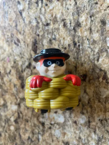 Boneco Papa-Búrguer do McDonalds com rodinhas
