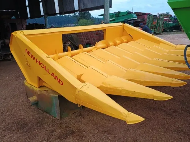 Plataforma de milho New Holland