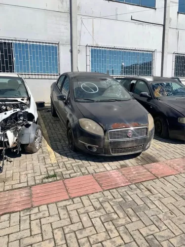 Sucata Fiat linea 1.8 flex 2013