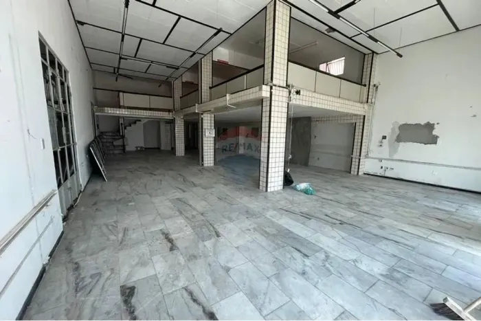 Sala Comercial Itapuã: Aluguel com Preço Reduzido!