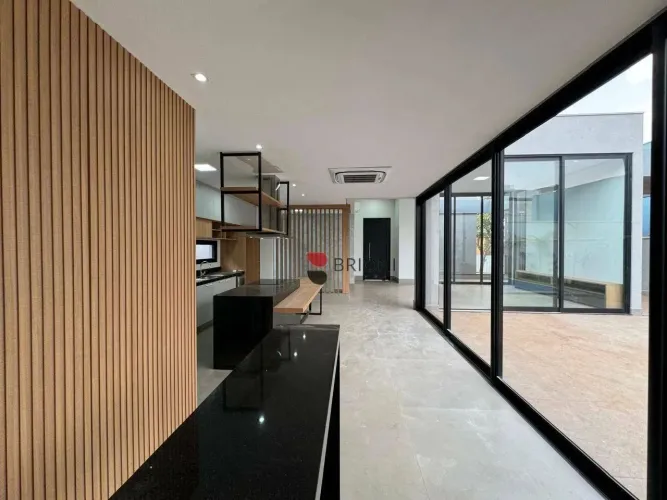 Casa com 3 quartos, 266 m² - venda por R$ 2.460.000 ou aluguel por R$ 18.991/mês - Villa d