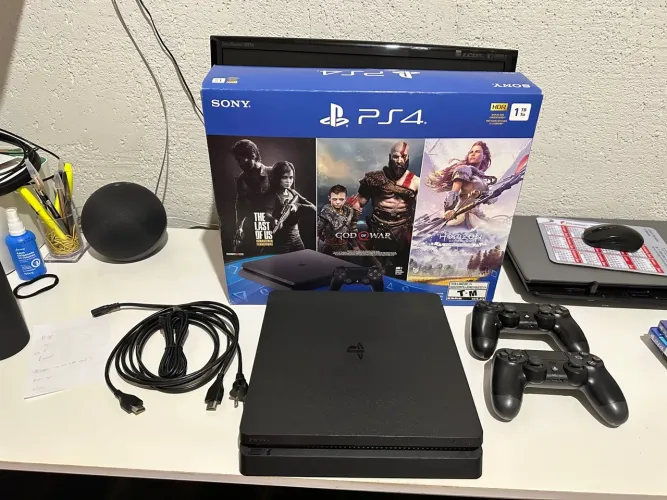 PS4 SLIM 1 TB (Estado de novo) 