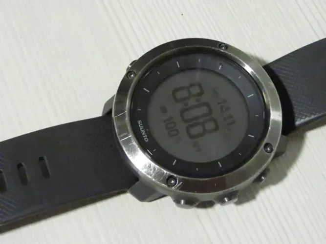 Relógio Suunto Traverse Graffiti