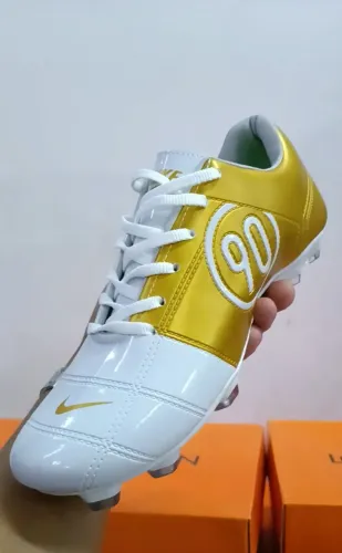 Chuteiras total 90