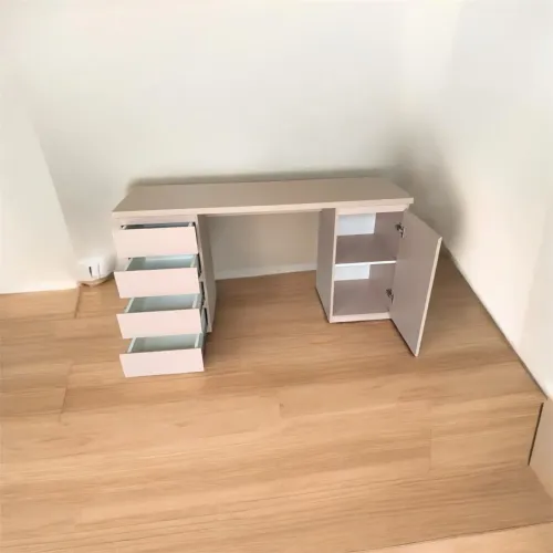 Escrivaninha 100%MDF Sob encomenda 