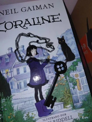 Cordão chave de botão do filme Coraline 